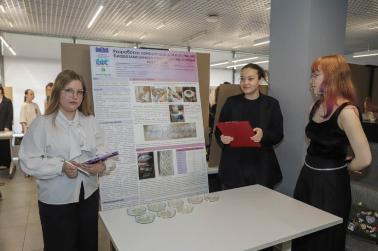 Innovative Schoolchild Teams, Mentored by 19 ASU Students, Showcase Their Projects in the Exciting 'Sirius.Summer: Start Your Project' Program
