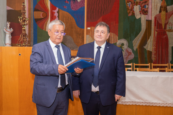 Образовательная программа «Русский язык как иностранный» получила аккредитацию Международного агентства аккредитации и рейтинга (ARIA)