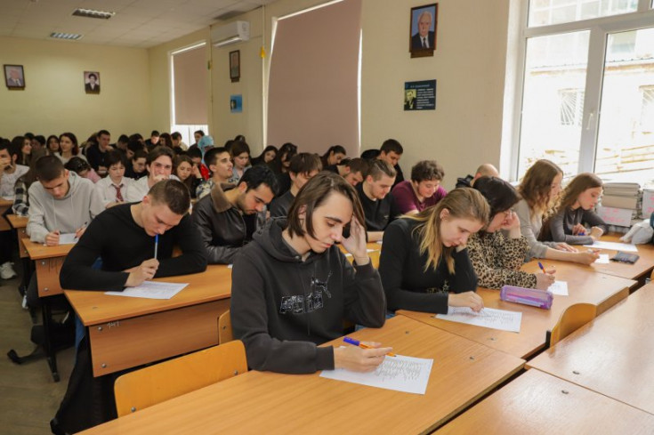 Adyghe State University Announces Results of Annual Inter-University Foreign Languages Olympiad for Non-Linguistic Faculty Students