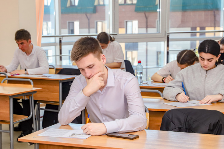 Более 80 школьников Адыгеи приняли участие в региональной олимпиаде по правоведению в АГУ