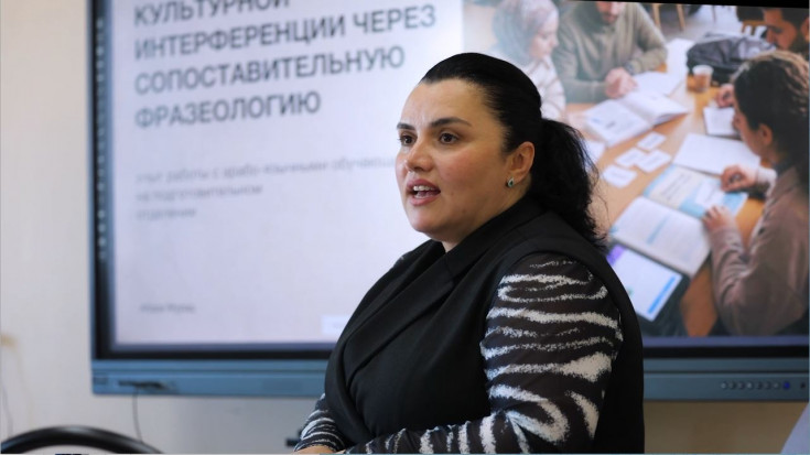 Участники из 14 стран мира обсудили трудности освоения иностранцами русских фразеологических единиц на круглом столе в Адыгейском госуниверситете