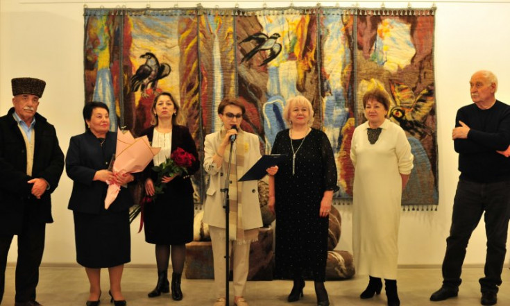 A solo exhibition by ASU teacher Elena Abakumova opened at the Adygea Art Gallery.